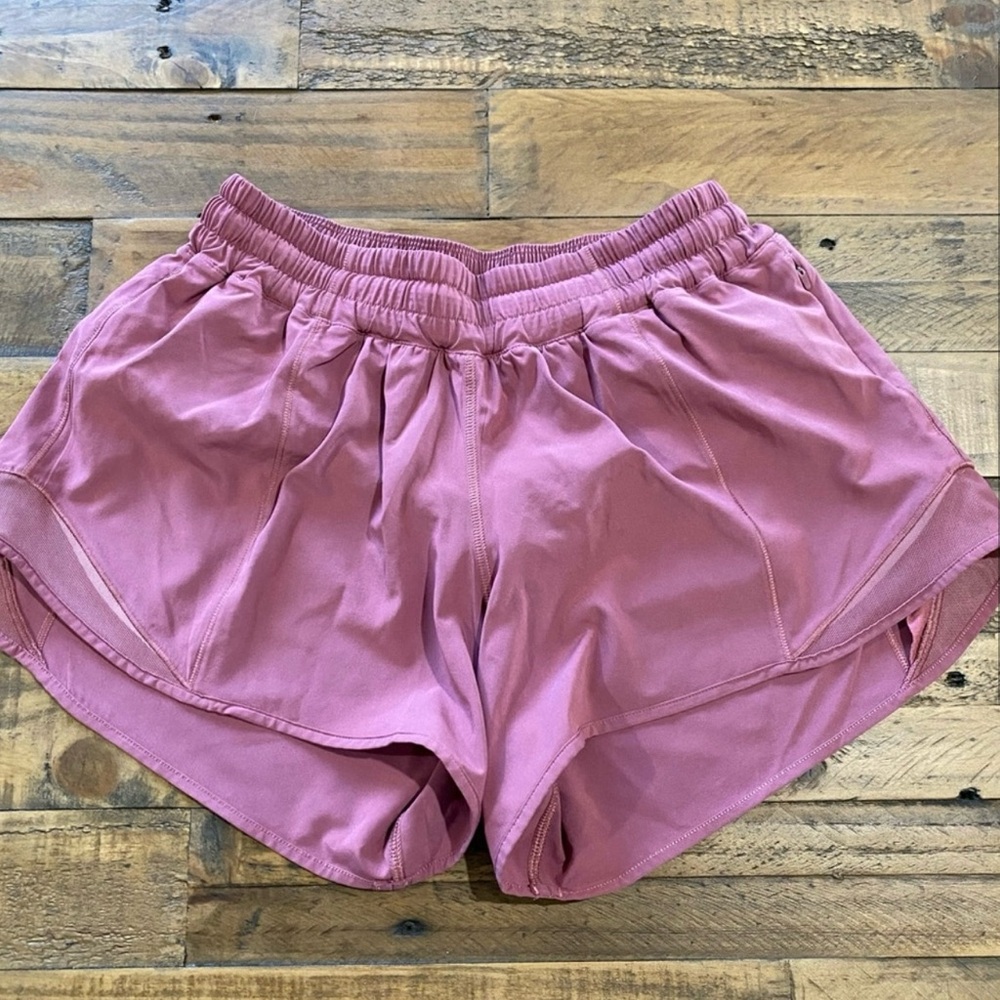 Lululemon Hotty Hot Short 4" | Color: Spanish Rose | Size: 8 | $30 | NWOT
